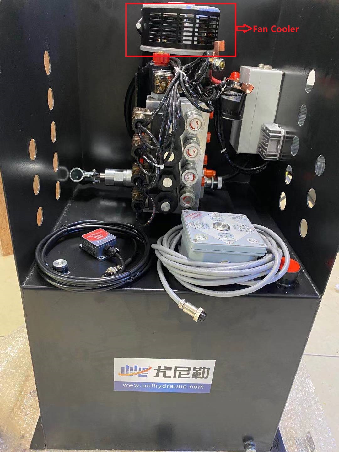 Hydraulic Autoleveling System for Caravan / RV / Camper Buy Caravan